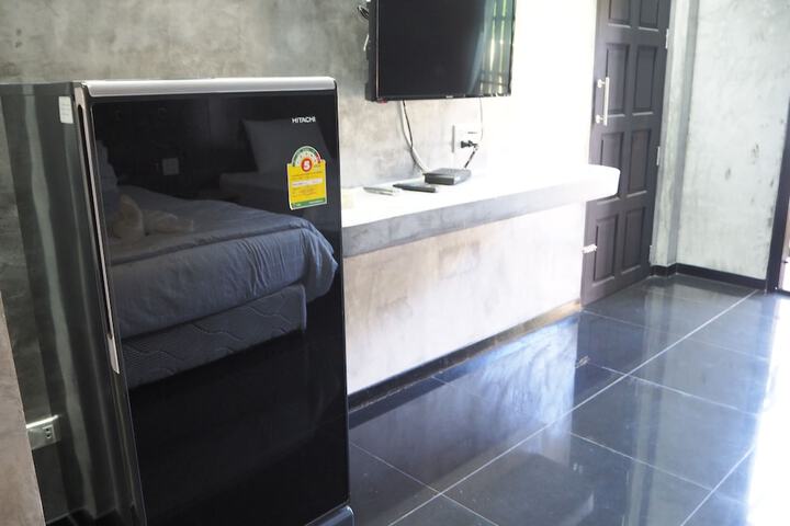 Room 20 of 37