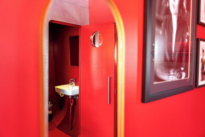 Room 41 of 94