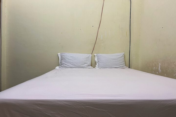 Room 5 of 7