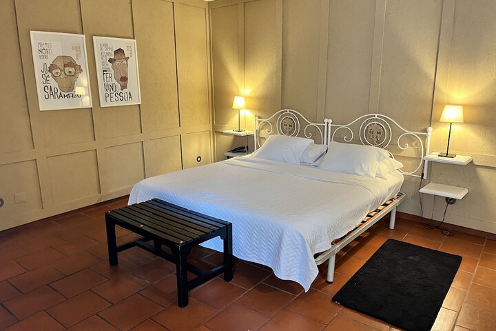 Room 8 of 72