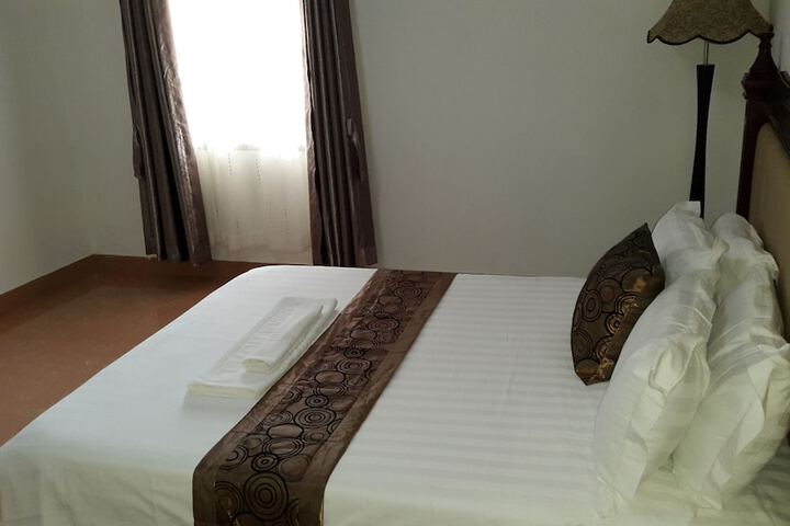 Room 4 of 44