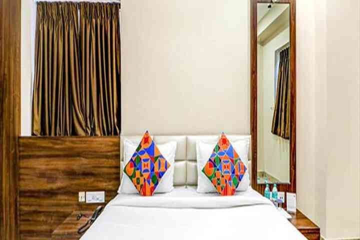 Room 10 of 23