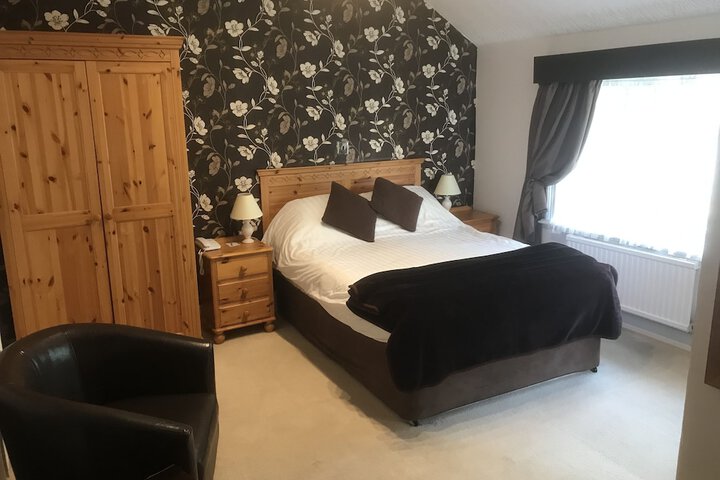 Room 2 of 31