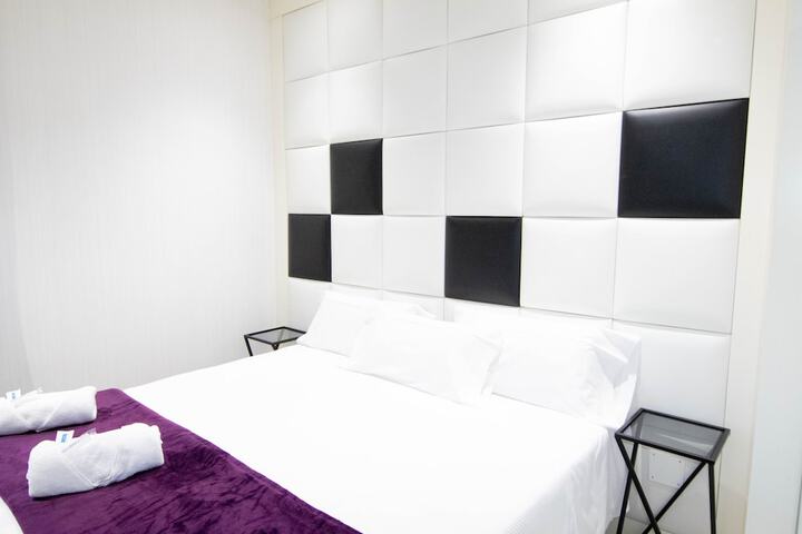 Room 28 of 64