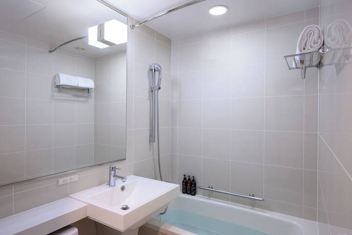 Clean Restrooms