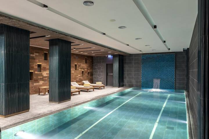 Pool 85 of 126