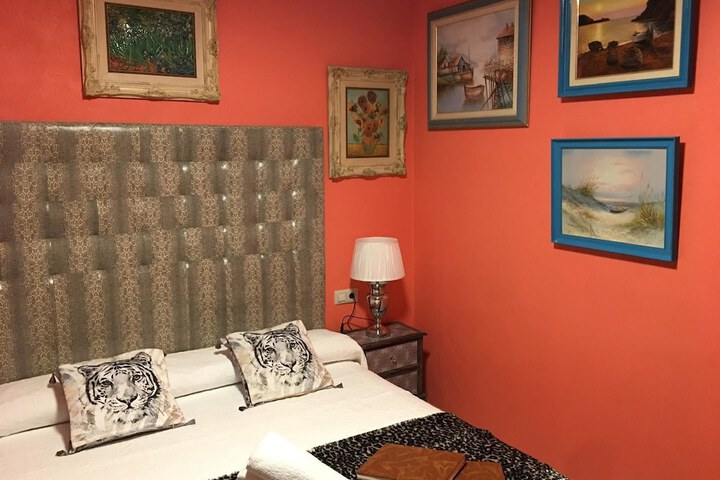 Room 3 of 21