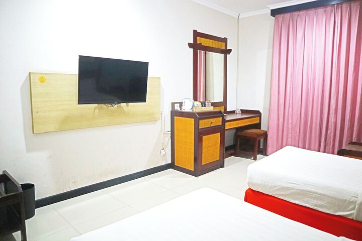 Room 19 of 53