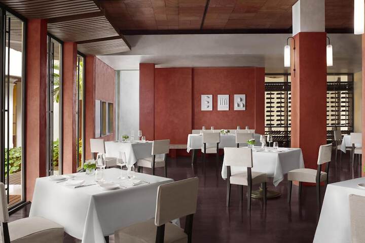 Dining 119 of 152