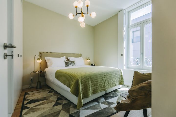 Room 51 of 245