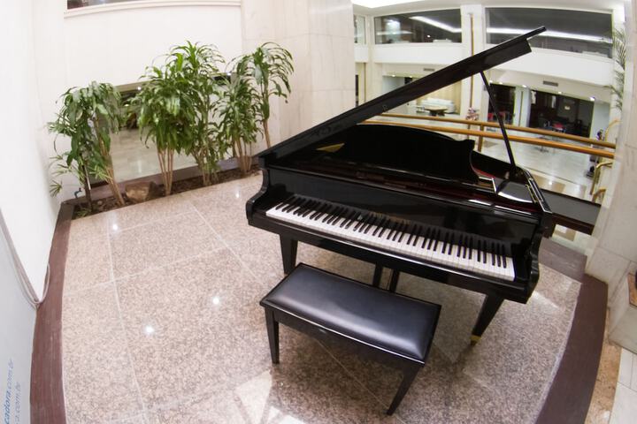 Entrance & Lobby