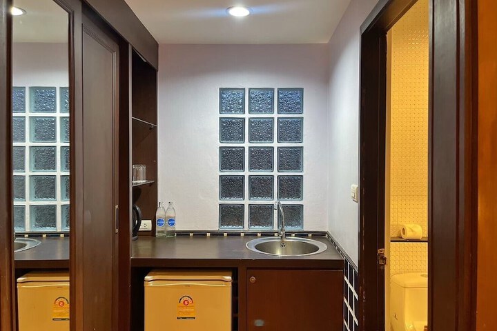 Room 28 of 191