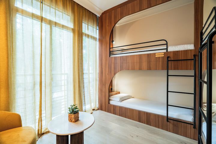 Room 44 of 90