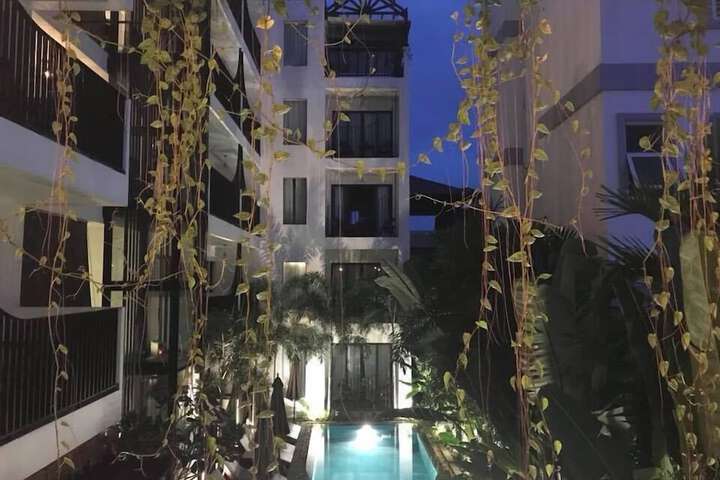 Hotel 27 of 28