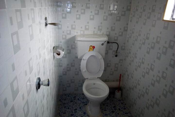 Room 10 of 20