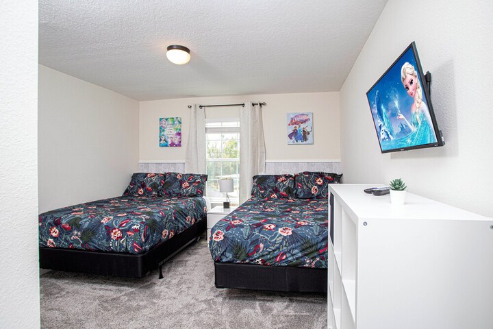 Room 18 of 95