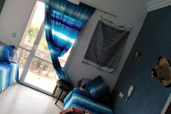 Room 6 of 42