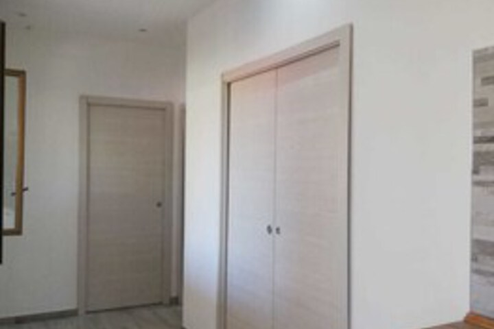 Room 9 of 35