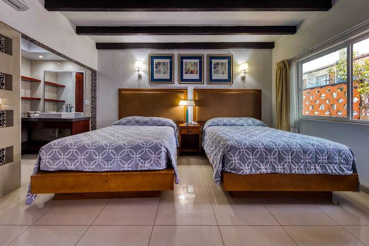 Room 8 of 38