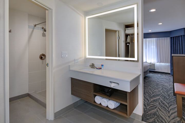 Clean Restrooms