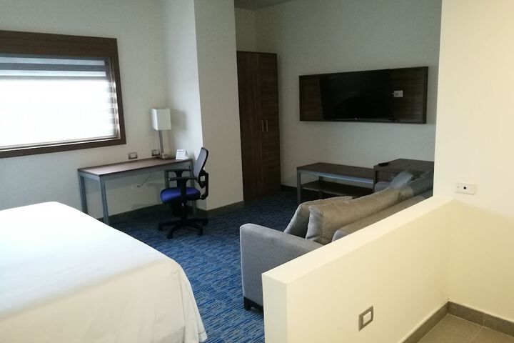 Room 18 of 87