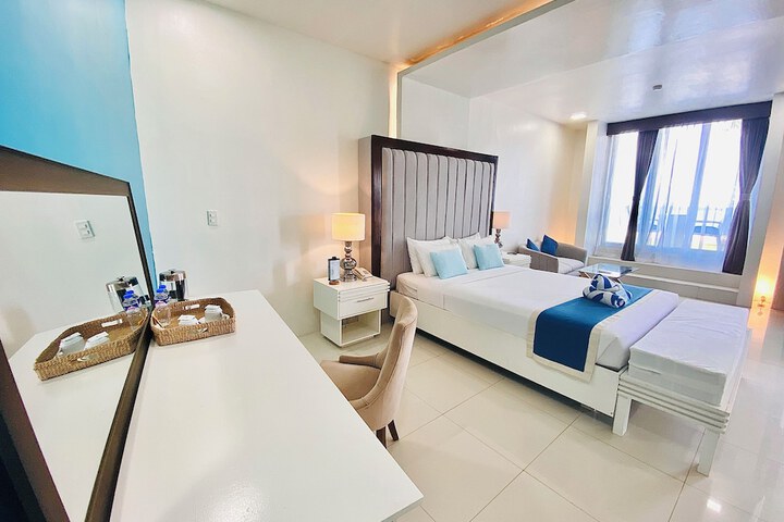 Room 9 of 51