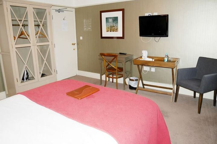 Room 31 of 62