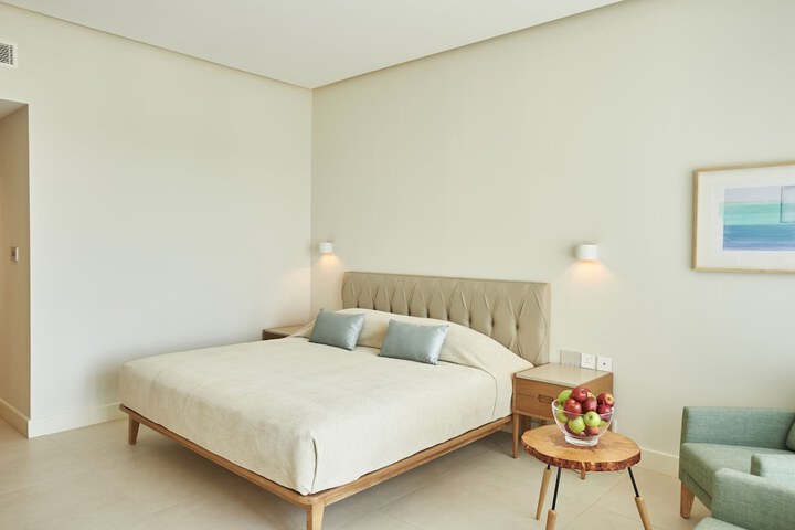 Room 9 of 44