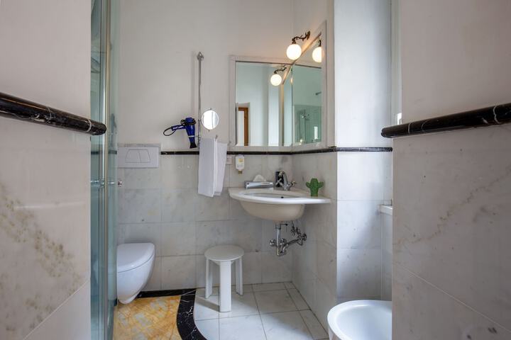 Bathroom Interior Photo