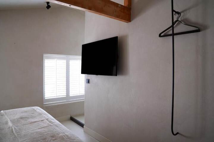 Room 12 of 74