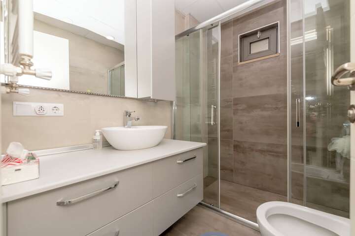 Room 237 of 271