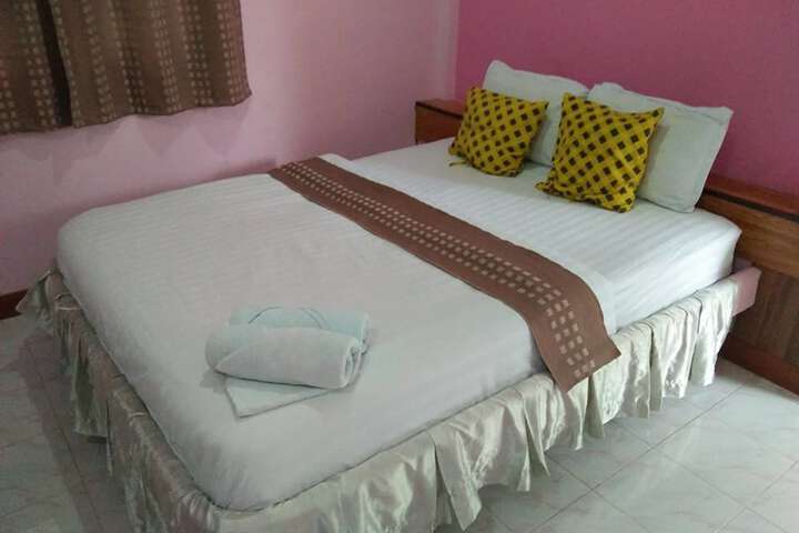 Room 2 of 9