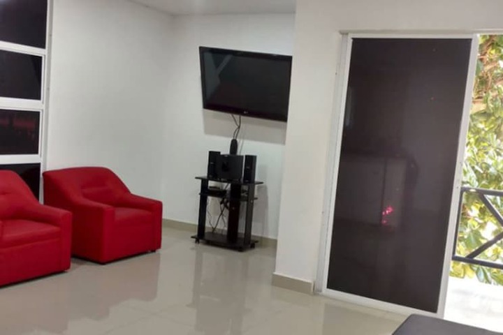 Room 6 of 13