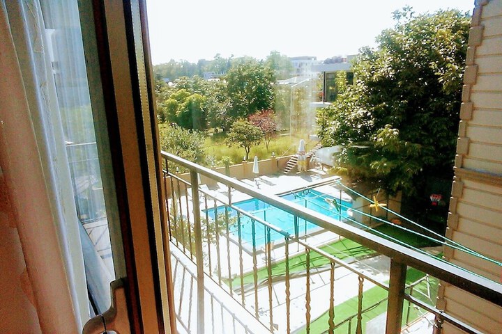 Terrace/Patio 6 of 9