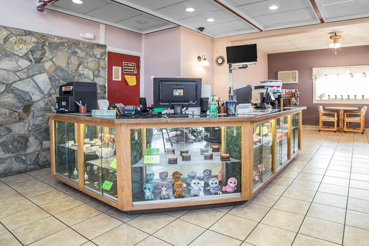 Guest Lobby