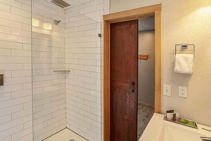 Room 27 of 57
