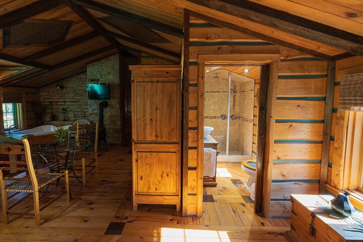 Room 2 of 380