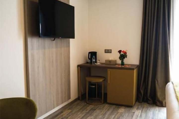 Room 14 of 21