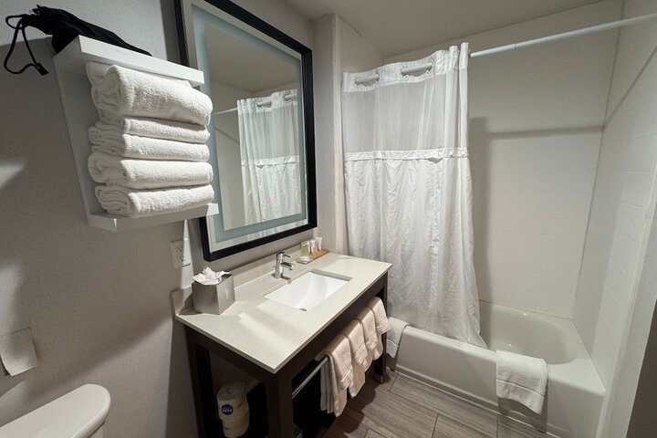 Room 16 of 22