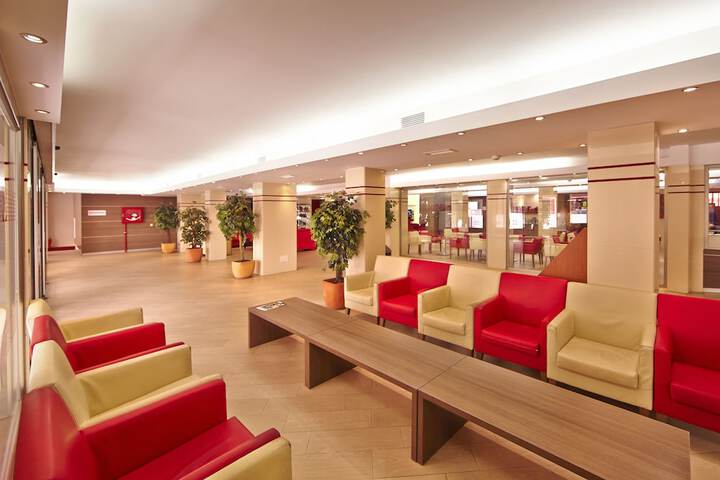 Hotel Lobby