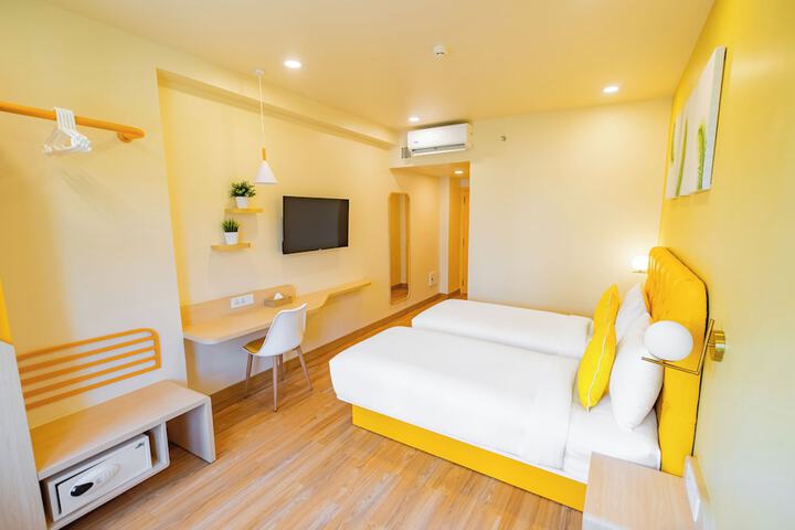 Room 16 of 27