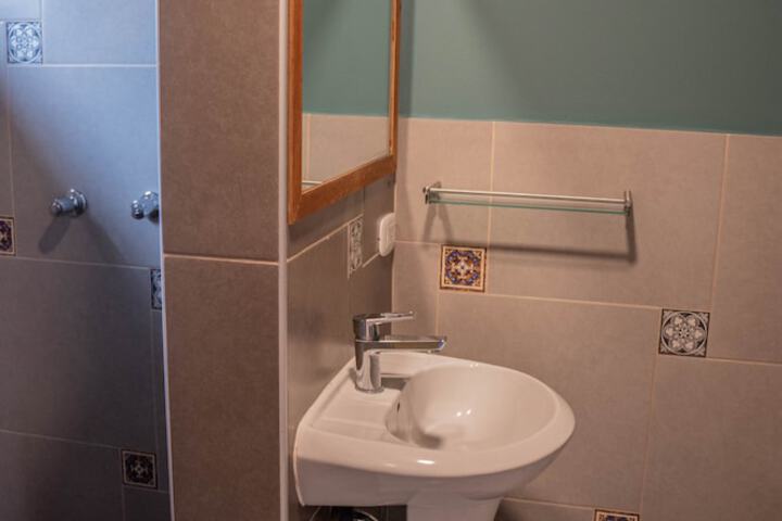 Room 53 of 81