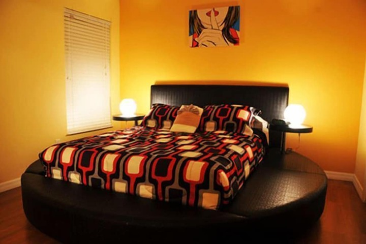 Room 4 of 26