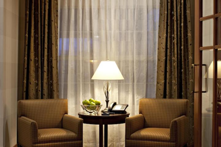 Guest Lobby