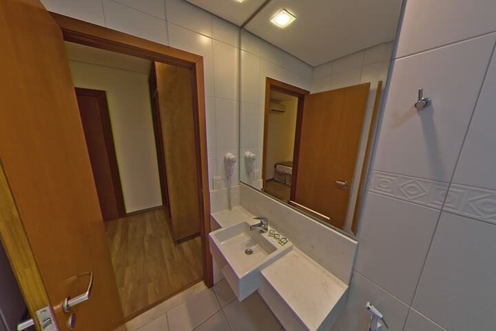 Room 21 of 71