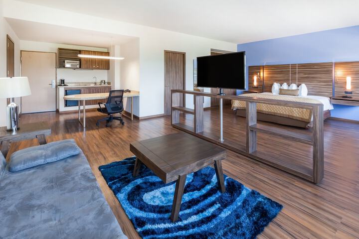 Room 7 of 27