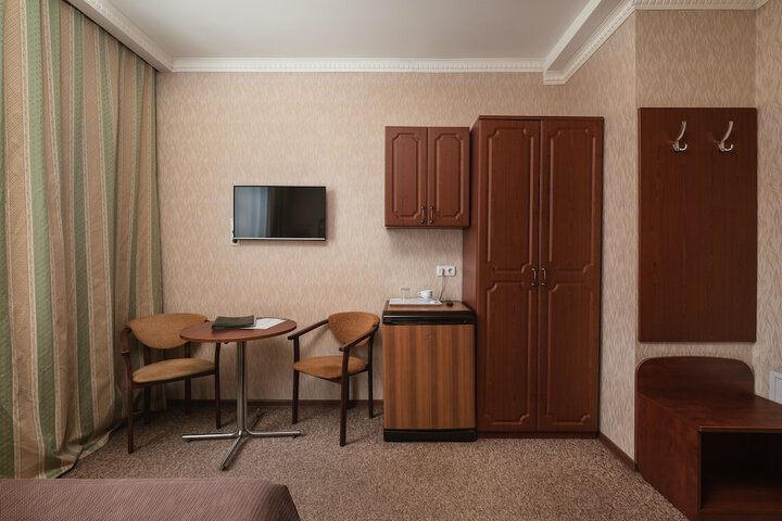 Room 25 of 73