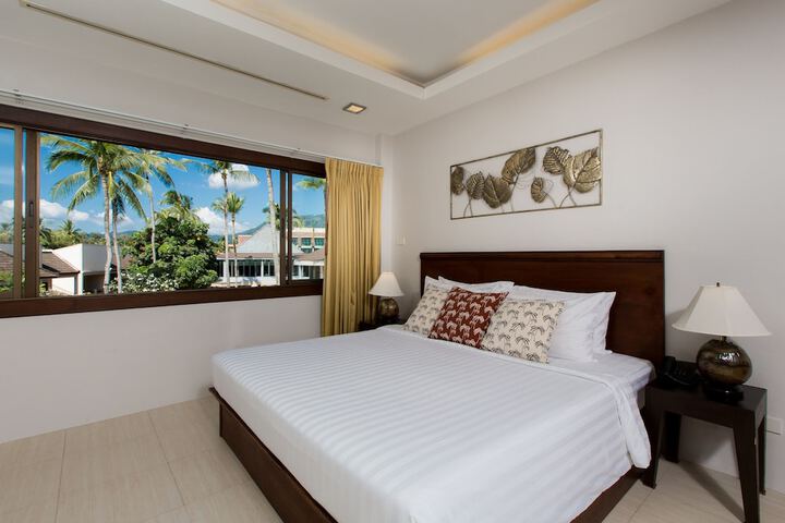 Room 52 of 110