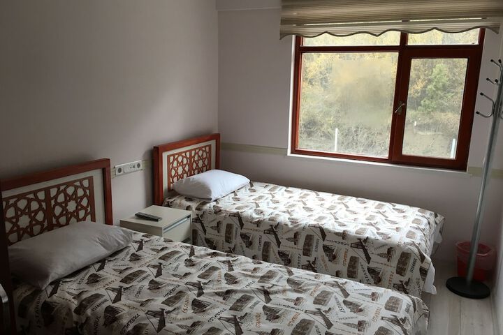 Room 3 of 9