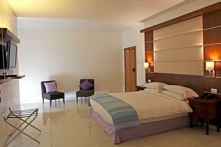 Room 3 of 23
